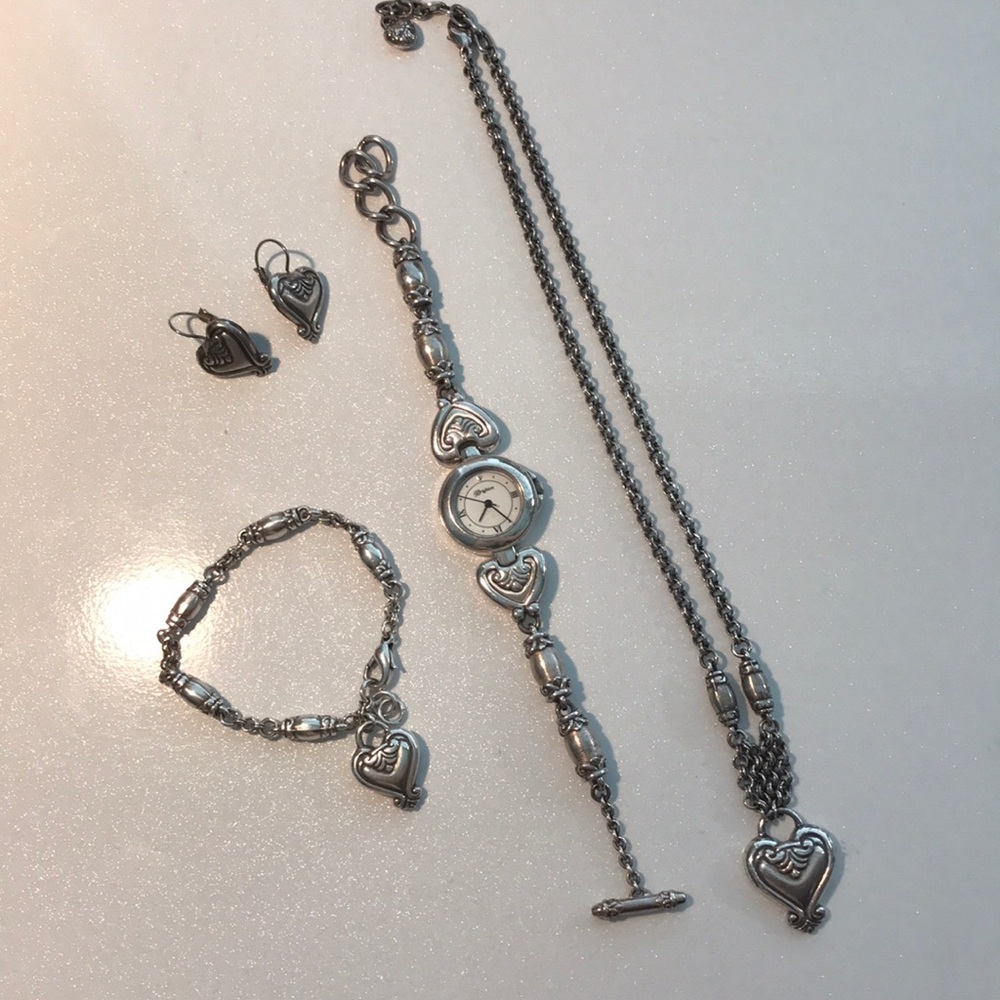 Brighton Jewelry: Complete jewelry set!!